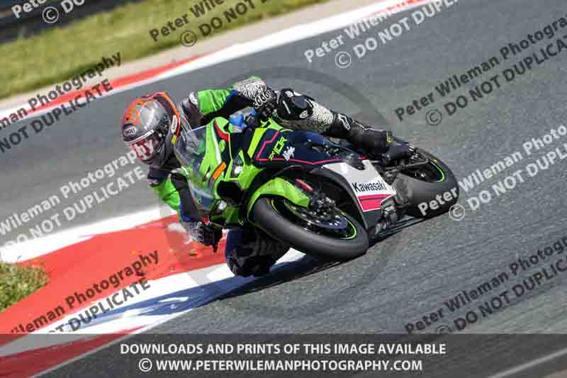 cadwell no limits trackday;cadwell park;cadwell park photographs;cadwell trackday photographs;enduro digital images;event digital images;eventdigitalimages;navarra;no limits trackdays;peter wileman photography;racing digital images;trackday digital images;trackday photos